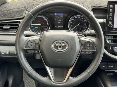 2022 Toyota Camry Hybrid SE