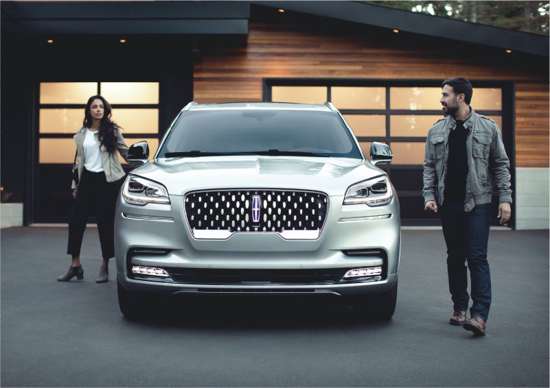 The sparkling grille of the 2023 Lincoln Aviator® Grand Touring model | Casa Lincoln in El Paso TX