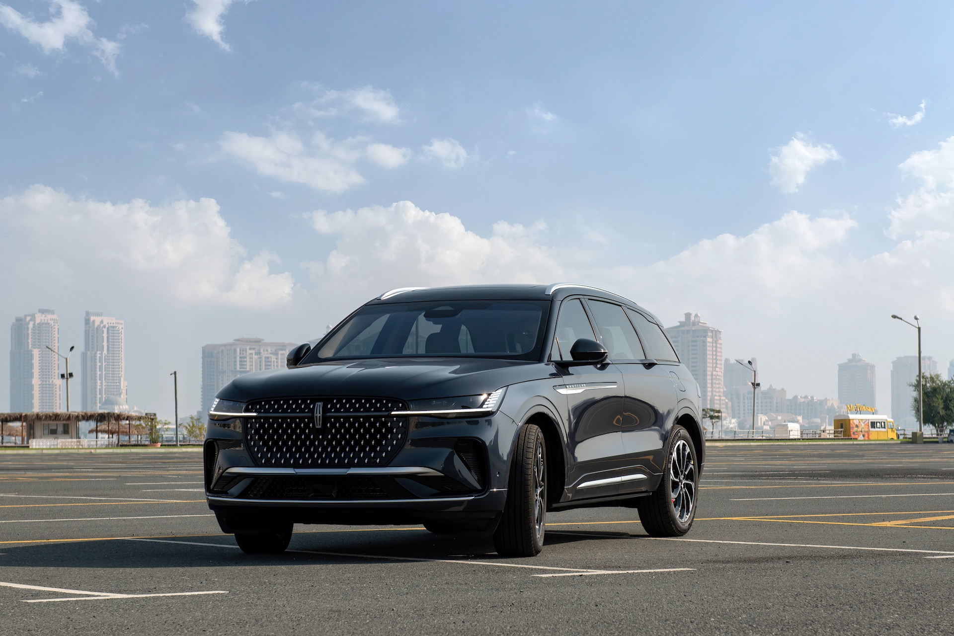 Lincoln Nautilus SUV car on Doha roads