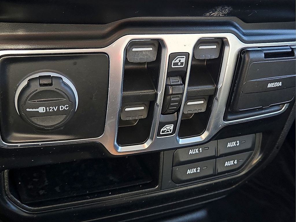 2022 Jeep Gladiator Willys