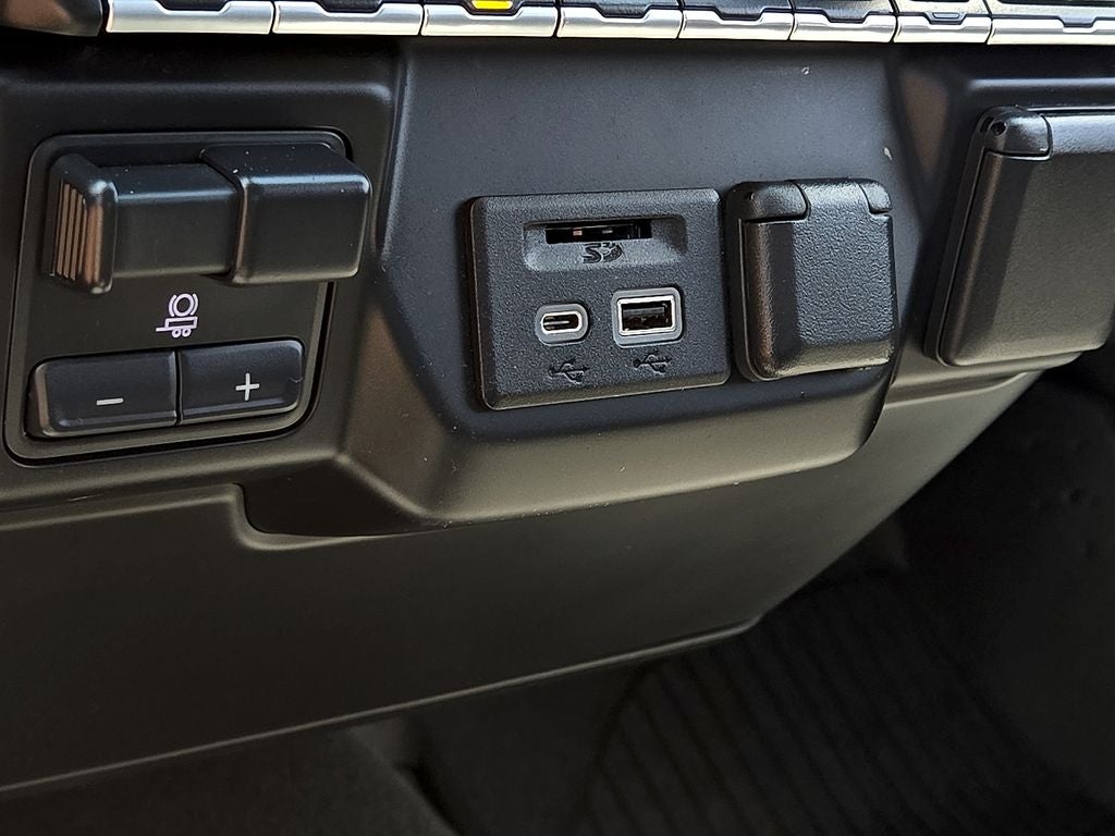 2021 Chevrolet Silverado 1500 LT LT1