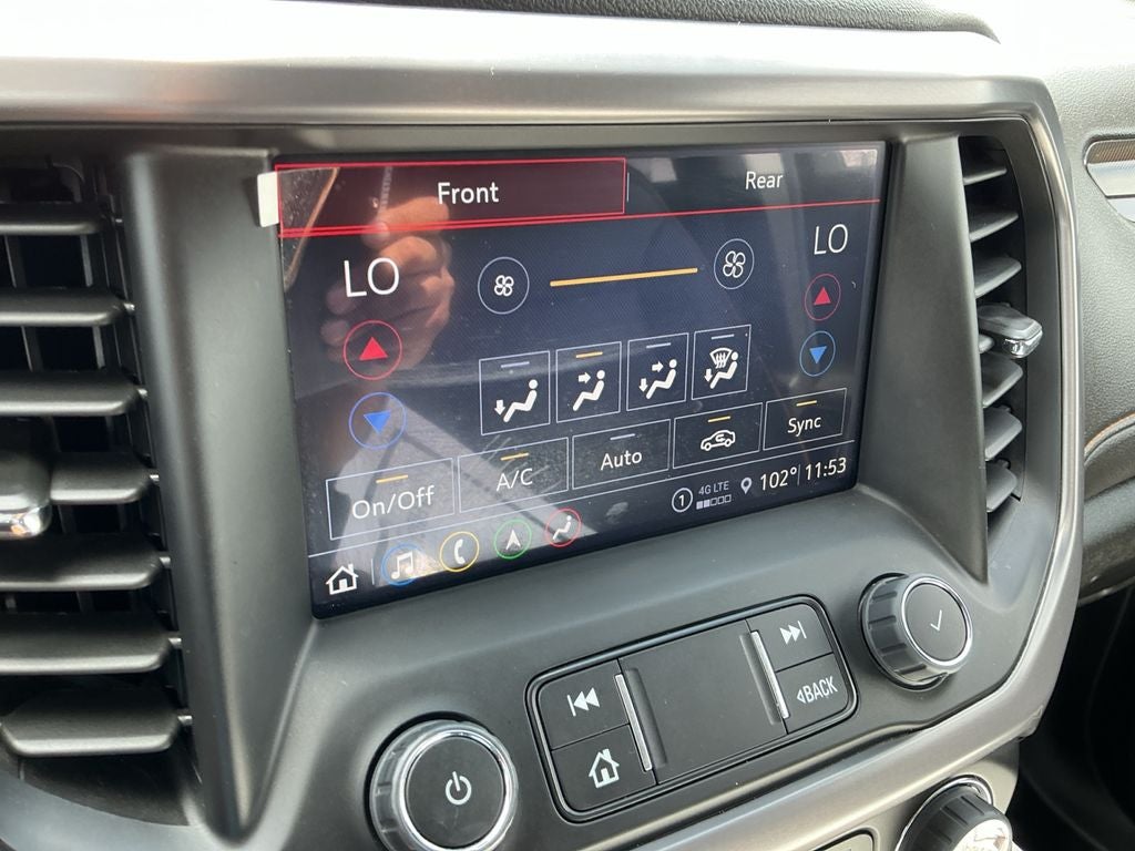 2023 GMC Acadia AT4