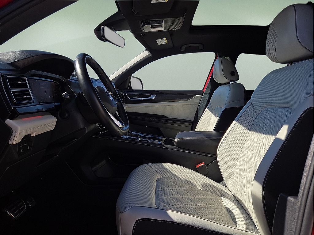 2025 Volkswagen Atlas Cross Sport 2.0T SEL Premium R-Line