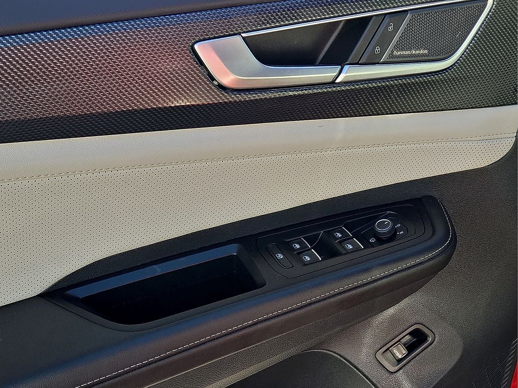 2025 Volkswagen Atlas Cross Sport 2.0T SEL Premium R-Line