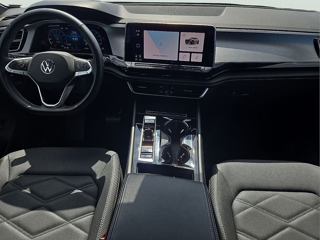 2024 Volkswagen Atlas Cross Sport 2.0T SE w/Technology