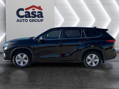 2023 Toyota Highlander LE