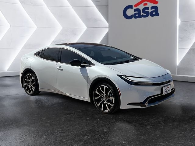 2025 Toyota Prius Plug-In Hybrid SE