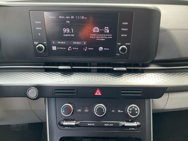 2024 Kia Carnival LX