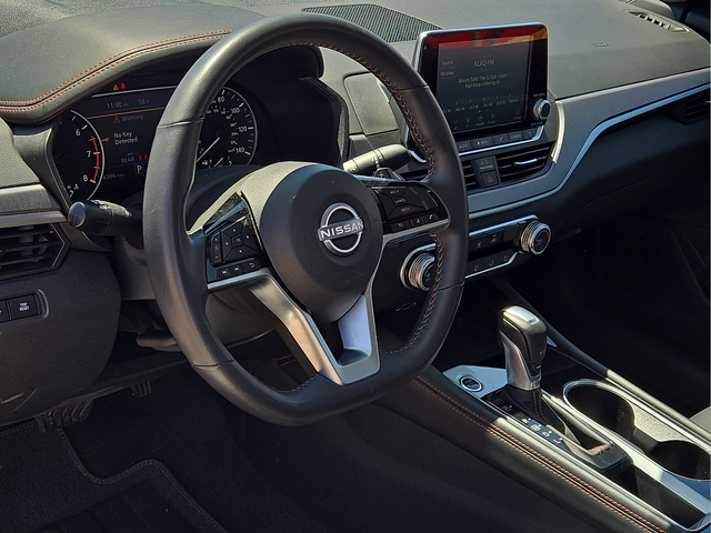 2025 Nissan Altima SR