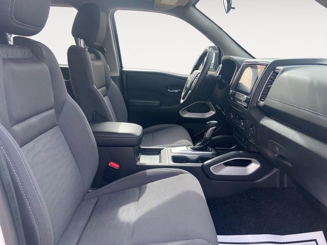2024 Nissan Frontier Crew Cab SV