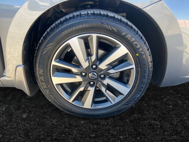 2022 Nissan Versa SV