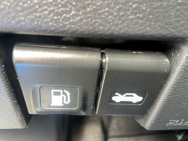 2023 Nissan Kicks SR Nissan Certified