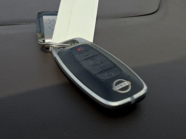 2023 Nissan Rogue SV Nissan Certified