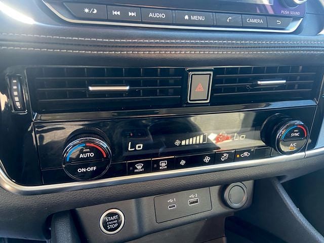 2022 Nissan Rogue SV Nissan Certified Select