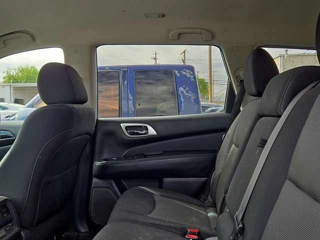 2018 Nissan Pathfinder S