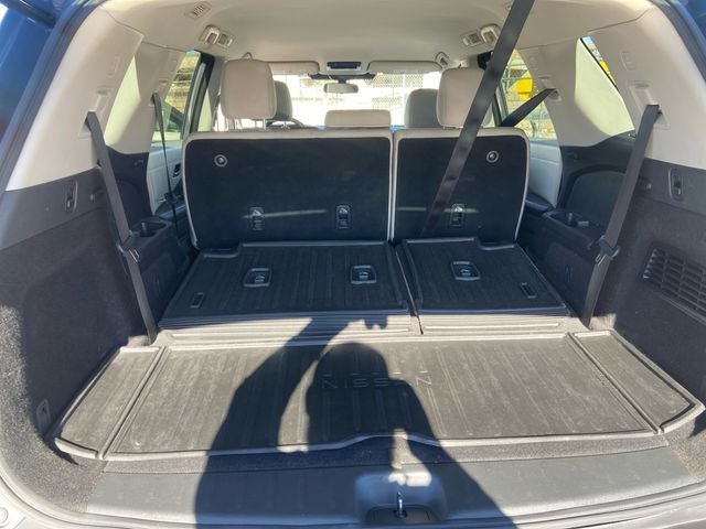 2024 Nissan Pathfinder SV