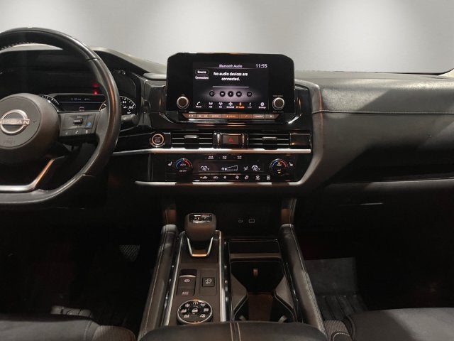 2023 Nissan Pathfinder SV