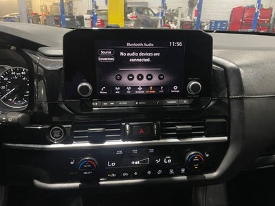 2023 Nissan Pathfinder SV