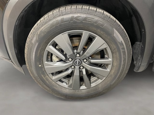 2023 Nissan Pathfinder SV