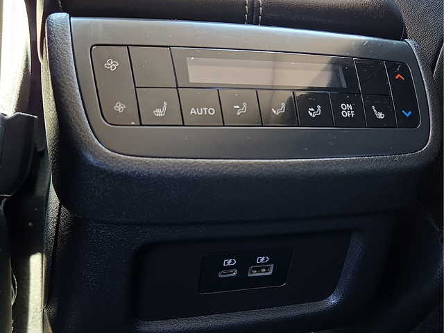 2024 Nissan Pathfinder SL Nissan Certified