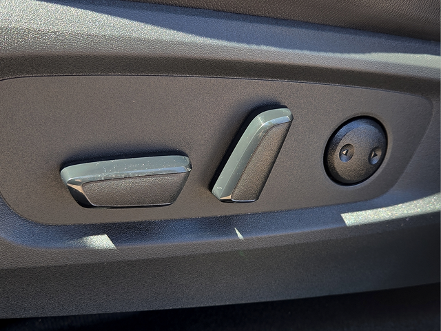 2024 Nissan Pathfinder SL Nissan Certified