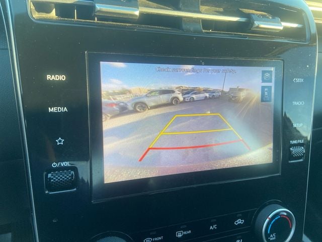 2023 Hyundai Santa Cruz SE