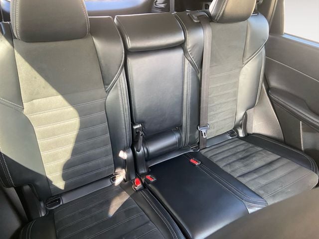 2024 Mitsubishi Outlander Base