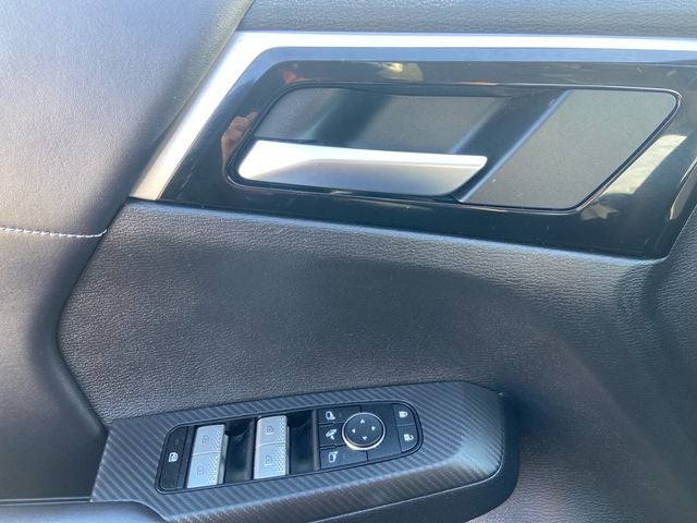 2024 Mitsubishi Outlander Base