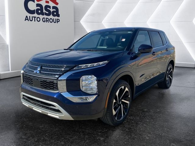 2024 Mitsubishi Outlander Base