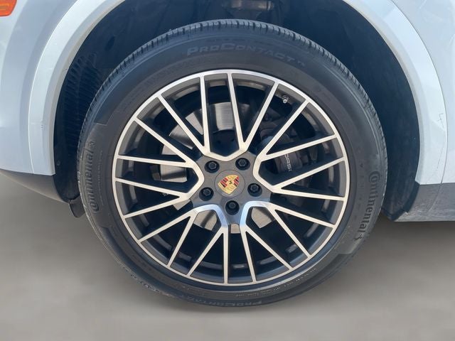 2021 Porsche Cayenne Base