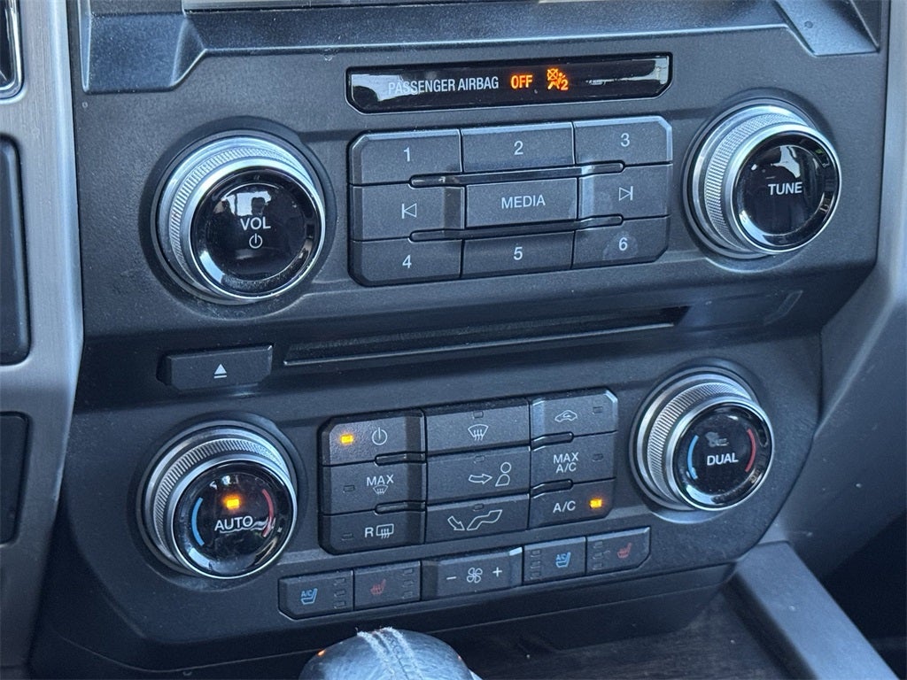 2017 Ford F-150 Platinum