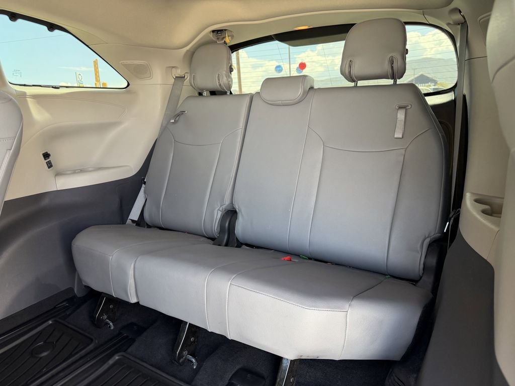 2021 Toyota Sienna Limited 7 Passenger