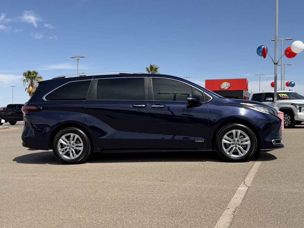 2021 Toyota Sienna Limited 7 Passenger