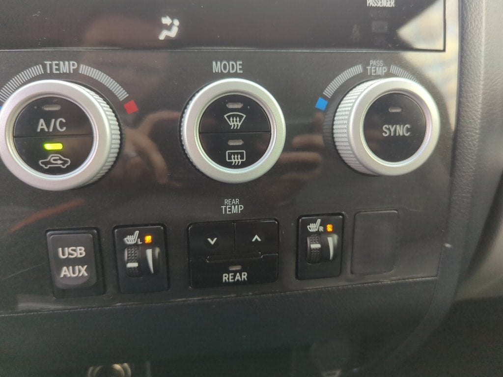 2013 Toyota Sequoia SR5 5.7L