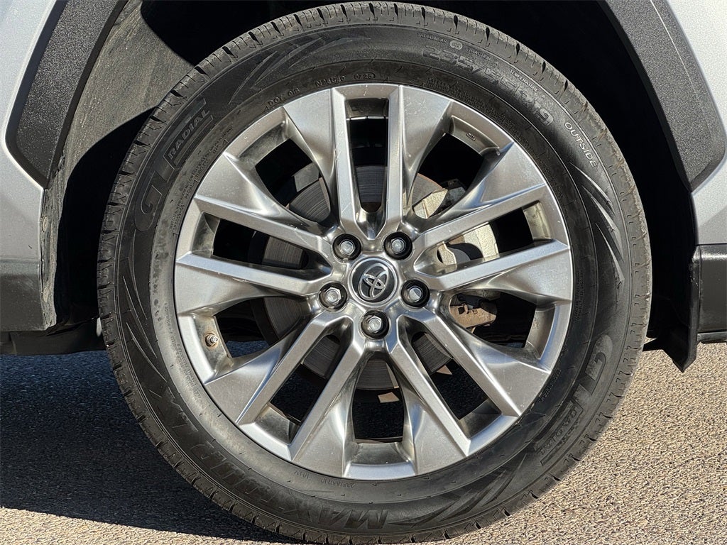 2019 Toyota RAV4 XLE Premium