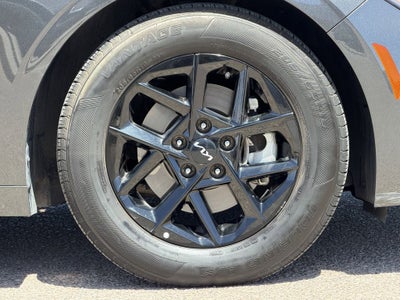 2025 Kia K5 LXS