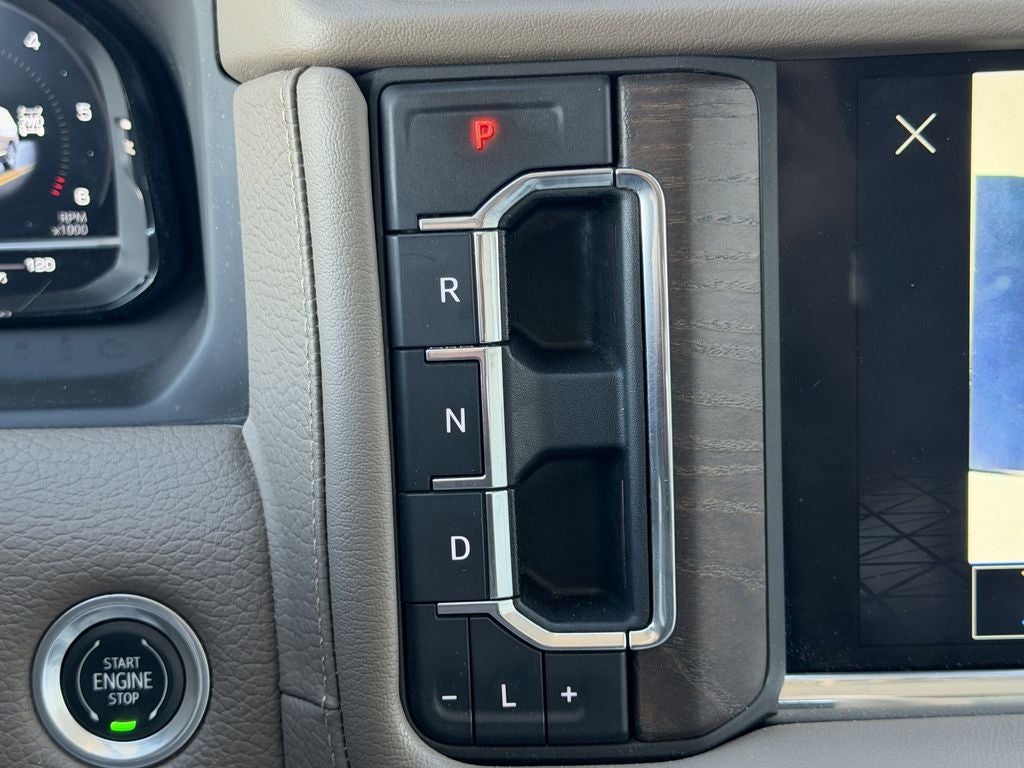 2022 GMC Yukon 4WD Denali