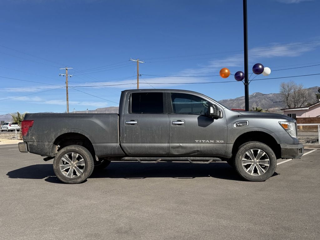 2017 Nissan TITAN XD SV Gas