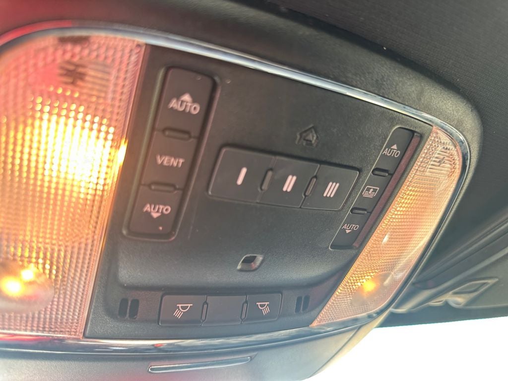 2023 Chrysler 300 300S