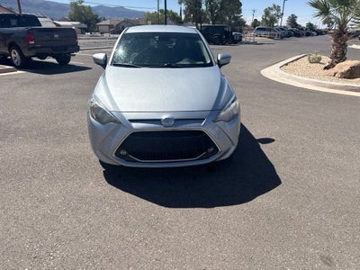 2019 Toyota Yaris LE