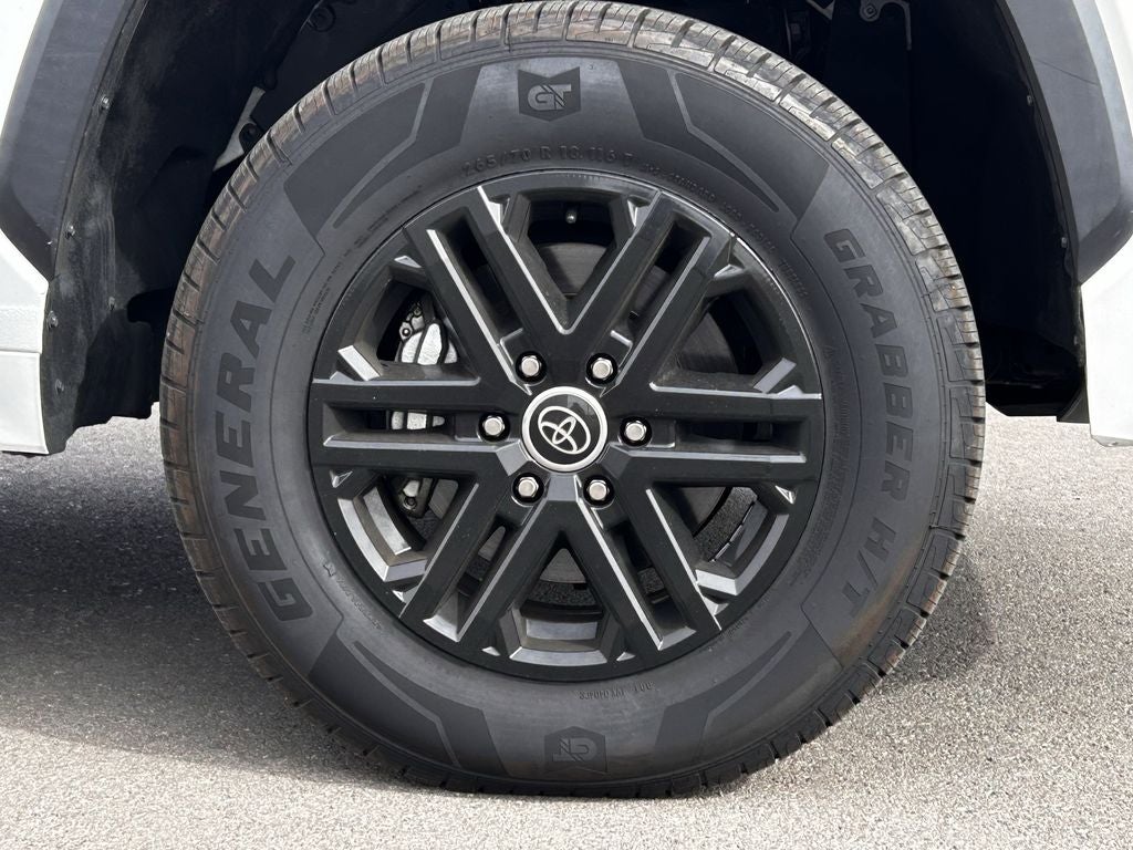 2022 Toyota Tundra SR5