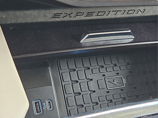 2024 Ford Expedition Platinum