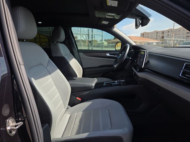 2024 Volkswagen Atlas Cross Sport 2.0T SEL R-Line