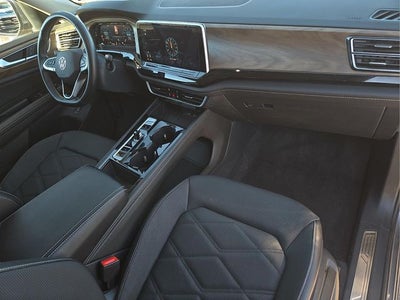 2025 Volkswagen Atlas 2.0T SE w/Technology