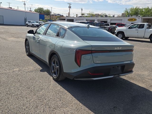 2025 Kia K4 LXS