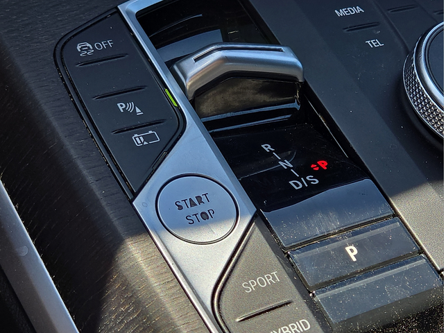 2023 BMW 3 Series 330e iPerformance