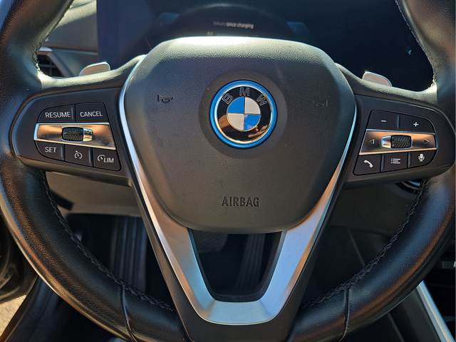 2023 BMW 3 Series 330e iPerformance