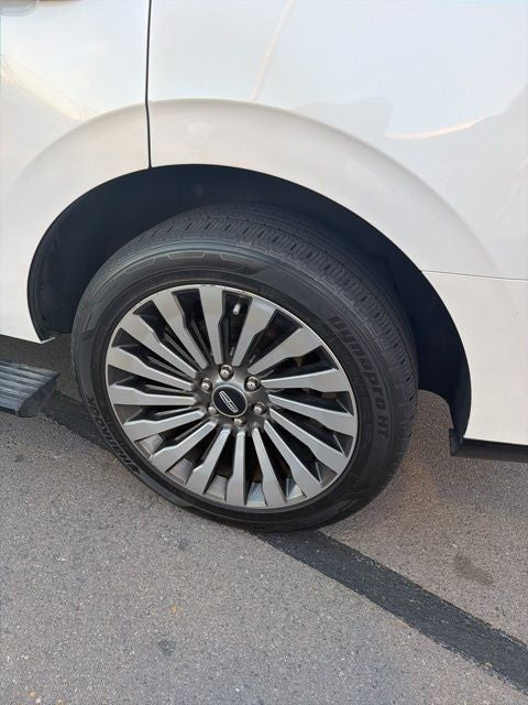2019 Lincoln Navigator Black Label