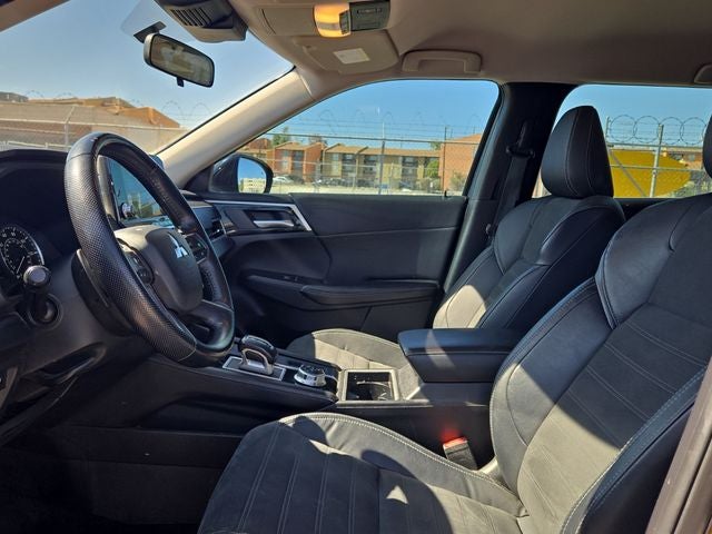 2022 Mitsubishi Outlander SE