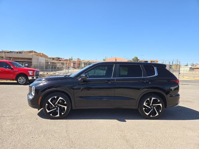 2022 Mitsubishi Outlander SE